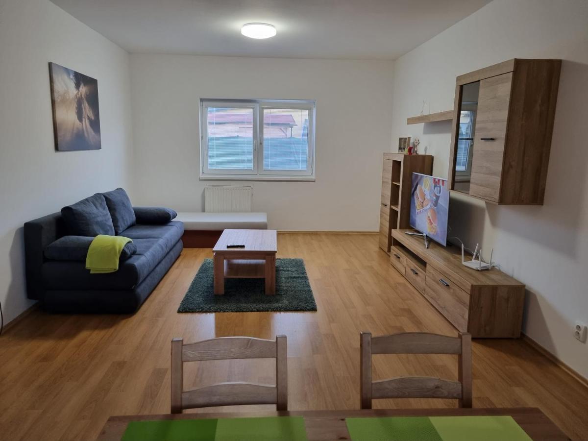 Apartman 501 Biely Kostol المظهر الخارجي الصورة
